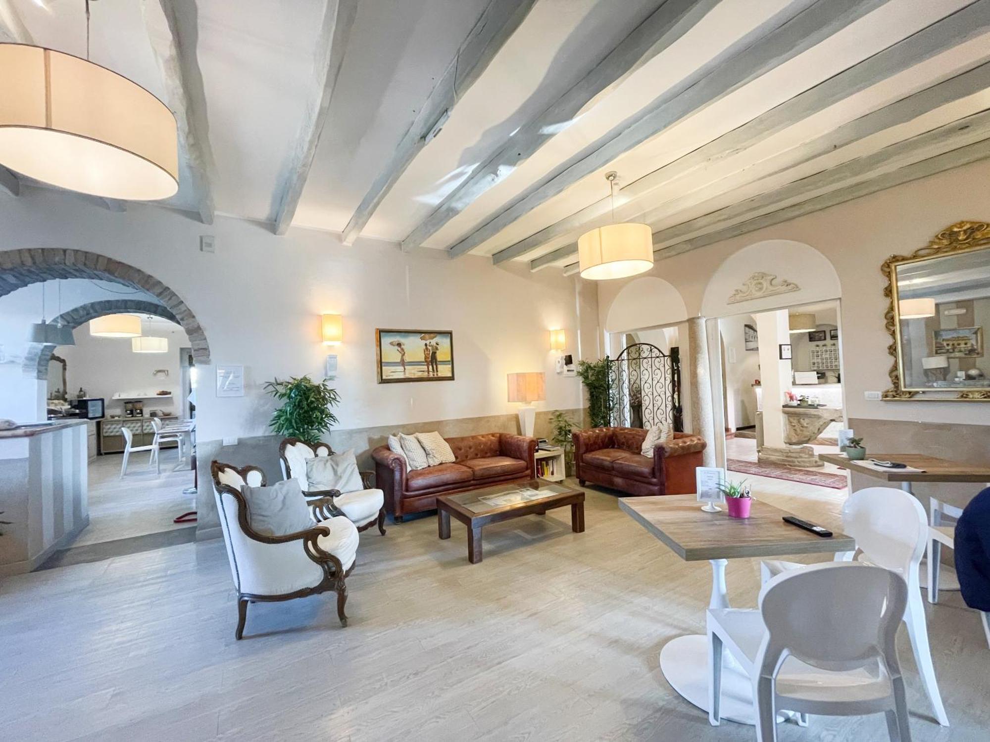 La Bergamina Hotel & Restaurant อาร์กอเร ภายนอก รูปภาพ